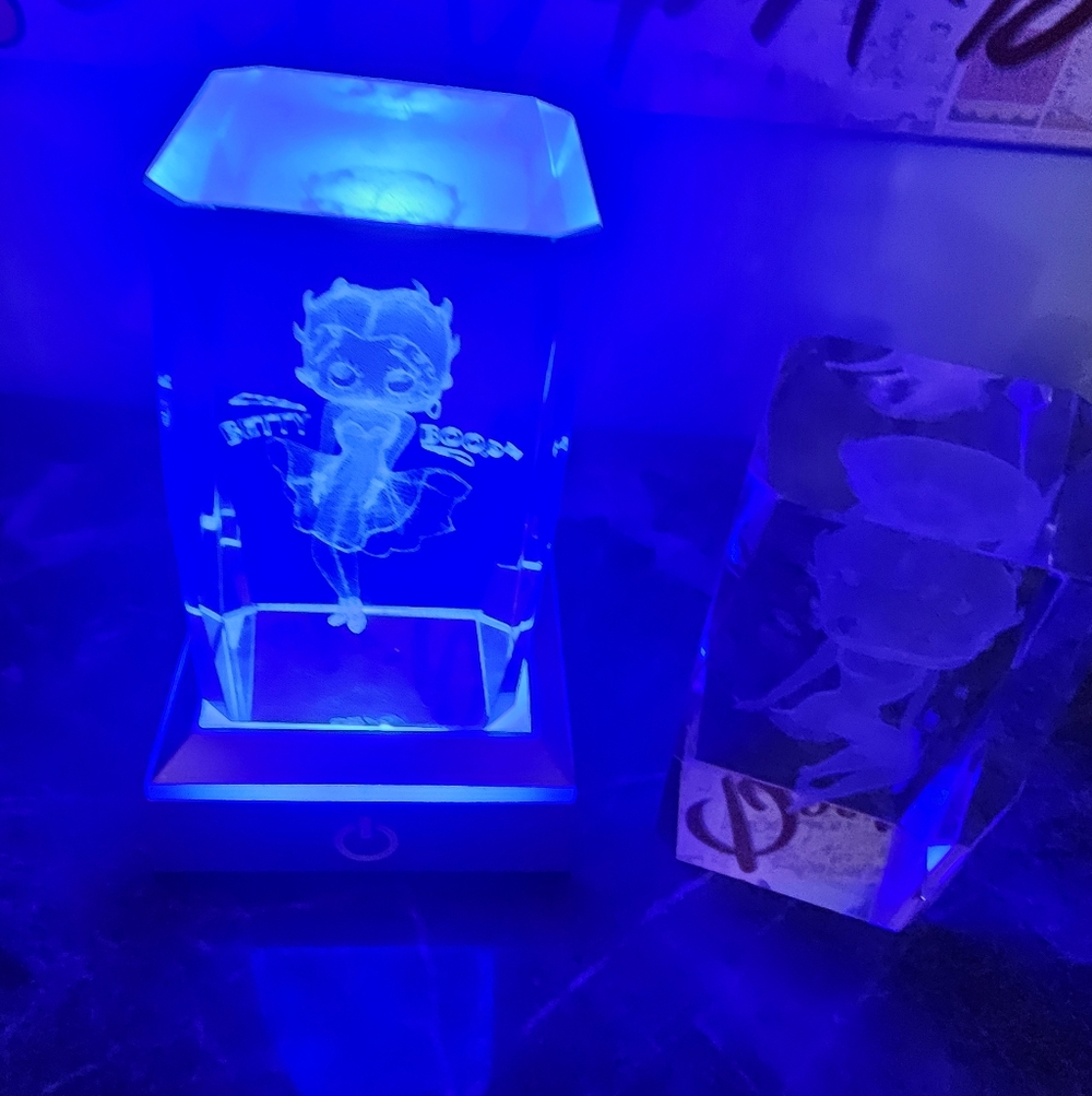 2 Rare Betty Boop 3D Laser Etched Crystal Set And Color Changing LED Light Base